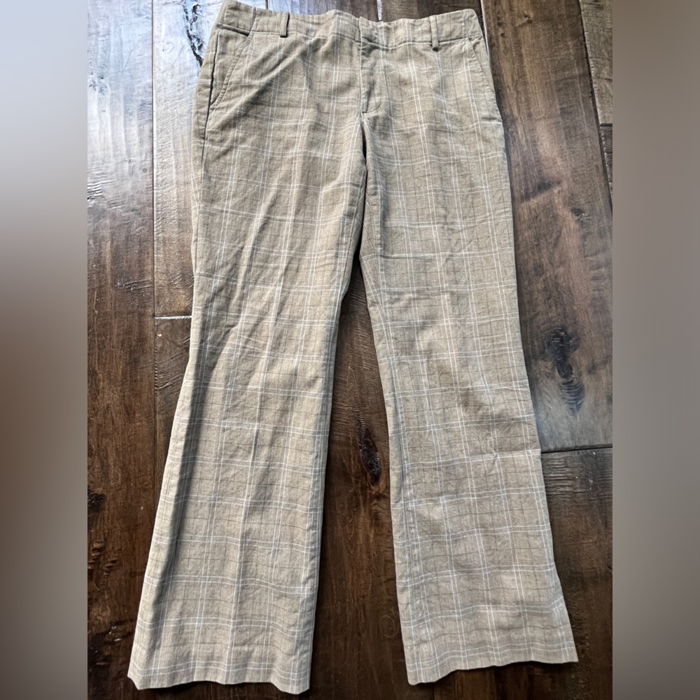 Banana Republic Martin Slacks NWOT size 11 plaid with baby blue stripes.